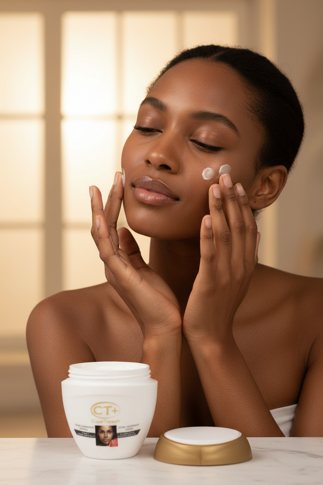CT+ Clear Therapy EXTRA LIGHTENING LOTION
FLAWLESS COMPLEXION
Aux extraits vegetaux
With plant extracts