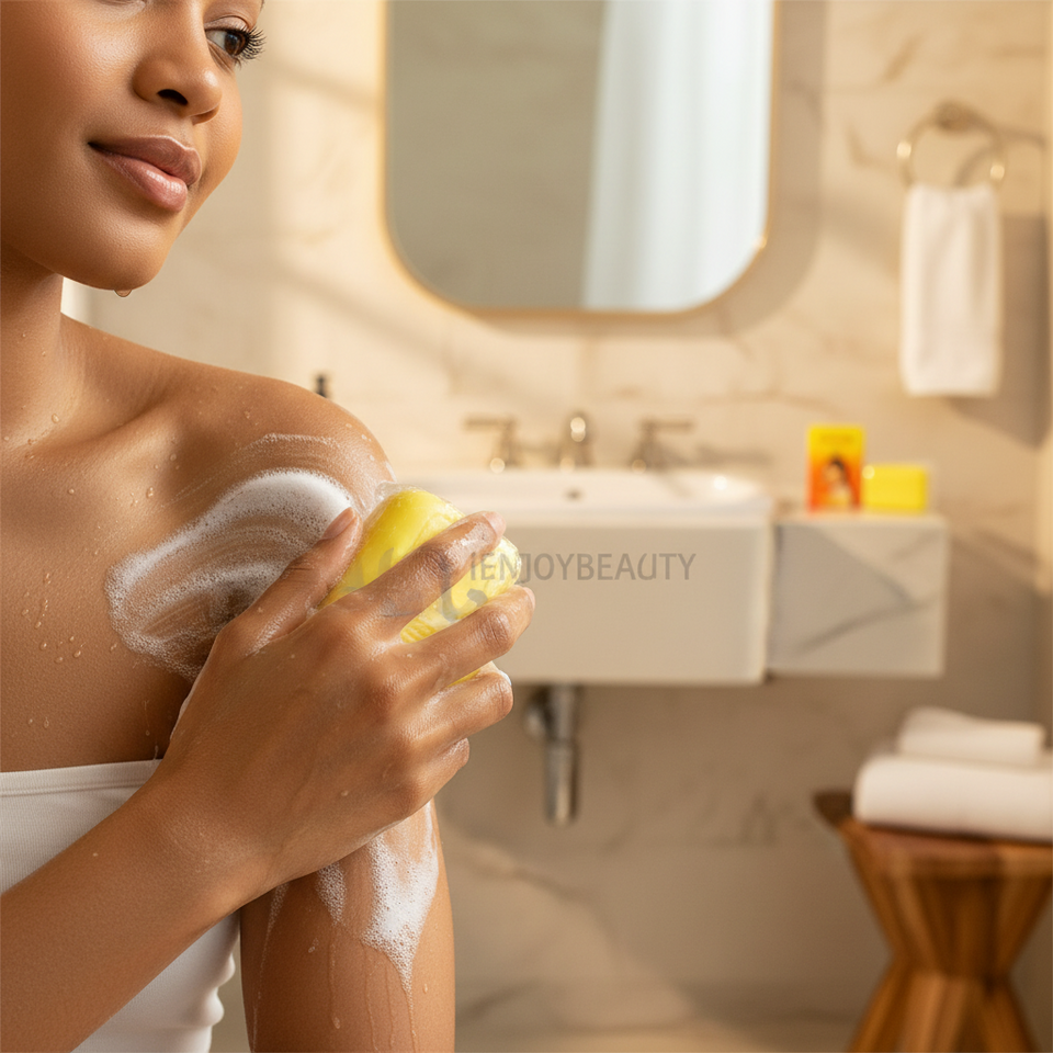 CAROTONE LIGHT & NATURAL SOAP
Savon elariant